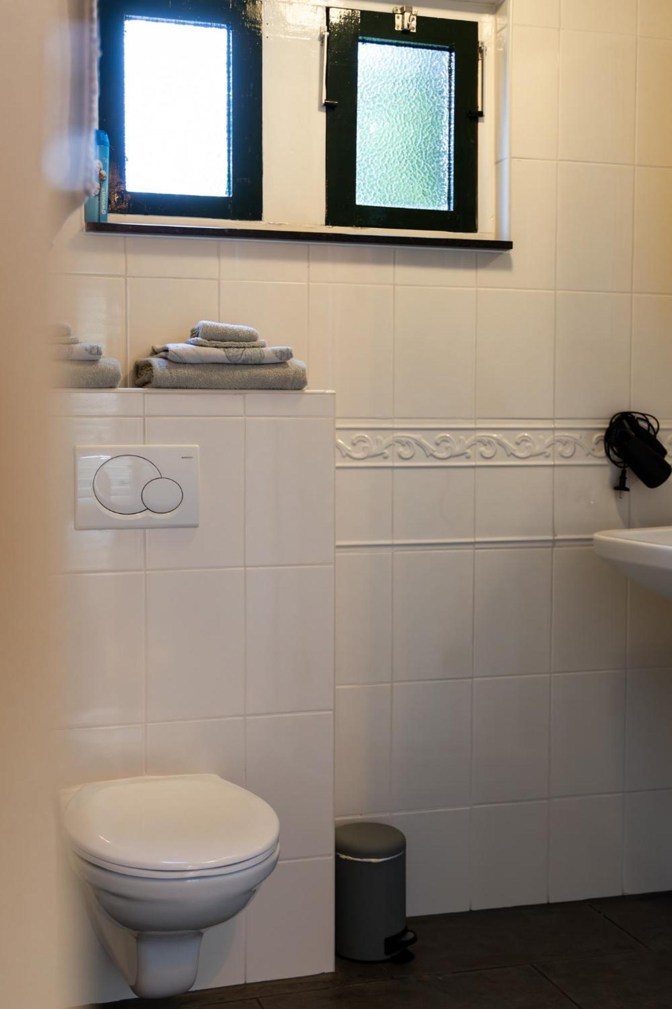 De Oude Walnoot Villa Sint Pancras Eksteriør bilde